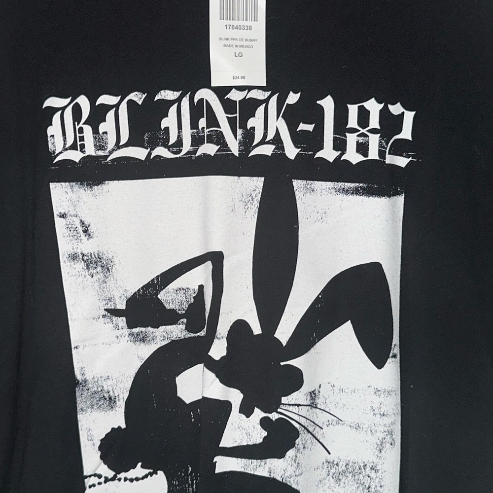 NEW WITH TAGS ✨ Blink-182 shirt from hot topic